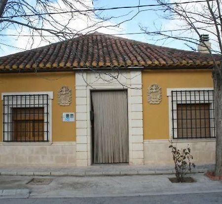 Los Ferroviarios Estacion de Chinchilla Екстер'єр фото